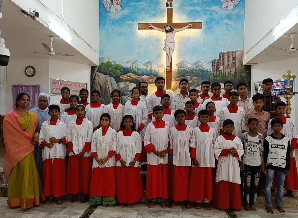 Altar boys and girls group photo